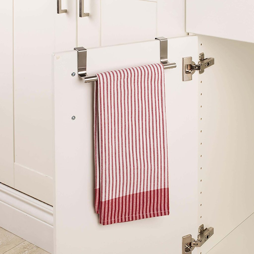 how high should towel bar be