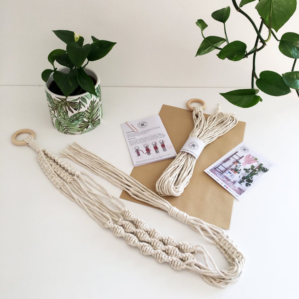 diy macrame plant  hanger